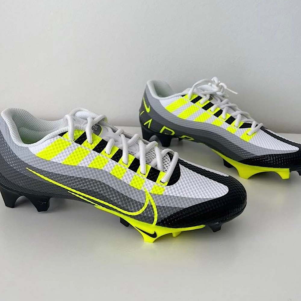 Nike Vapormax edge Speed 360 football .size 11 Us